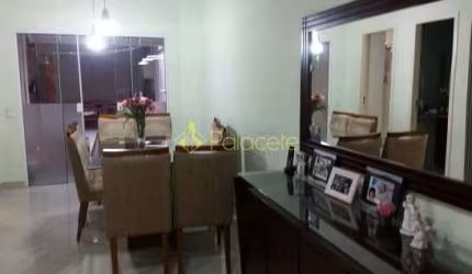 Casa à venda 3 Quartos, 1 Suite, 2 Vagas, 125M², Esplanada Independência, Taubaté - SP | Residencia