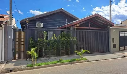 Casa à venda 3 Quartos, 1 Suite, 4 Vagas, 300M², Jardim Oásis, Taubaté - SP