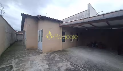 Casa à venda 4 Quartos, 1 Suite, 5 Vagas, 250M², Parque Aeroporto, Taubaté - SP