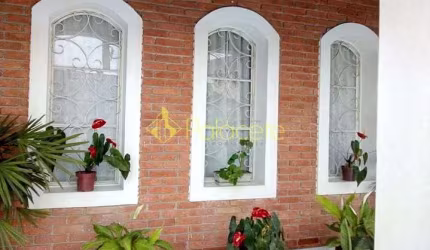 Casa à venda 3 Quartos, 1 Suite, 2 Vagas, 260M², Centro, Roseira - SP