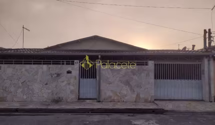 Casa à venda 3 Quartos, 1 Suite, 6 Vagas, 255.2M², Chácara Tropical, Potim - SP