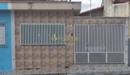 Casa à venda 2 Quartos, 1 Vaga, 175.5M², Campinho, Guaratinguetá - SP