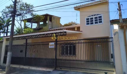 Casa à venda 4 Quartos, 2 Suites, 3 Vagas, 260M², Residencial Campos Maia, Pindamonhangaba - SP