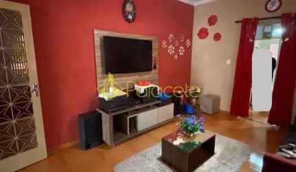 Casa à venda 3 Quartos, 4 Vagas, 360M², Chácara do Visconde, Taubaté - SP
