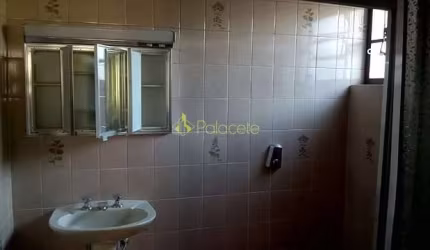 Casa à venda 3 Quartos, 1 Suite, 2 Vagas, 300M², Chácara Galega, Pindamonhangaba - SP