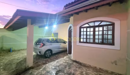 Casa à venda 3 Quartos, 1 Suite, 2 Vagas, 255M², Campo Alegre, Pindamonhangaba - SP