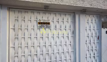 Casa à venda 3 Quartos, 2 Suites, 2 Vagas, 200M², Parque das Palmeiras, Pindamonhangaba - SP