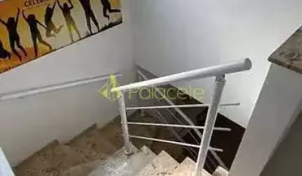 Casa à venda 3 Quartos, 1 Suite, 2 Vagas, 120M², Vila Areao, Taubaté - SP | Condomínio Residencial