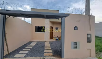 Casa à venda 2 Quartos, 1 Suite, 2 Vagas, 125M², Residencial e Comercial Portal dos Eucaliptos, Pin
