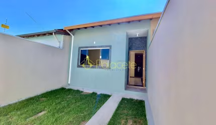 Casa à venda 2 Quartos, 1 Suite, 1 Vaga, 125M², Residencial Estoril, Taubaté - SP
