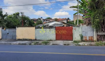 Casa à venda 4 Quartos, 2 Vagas, 350M², Jardim Boa Vista, Pindamonhangaba - SP