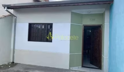 Casa à venda 2 Quartos, 73M², Residencial e Comercial Cidade Jardim, Pindamonhangaba - SP