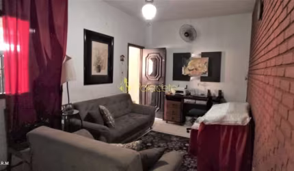 Casa à venda 2 Quartos, 1 Suite, 3 Vagas, 270M², Residencial Campos Maia, Pindamonhangaba - SP