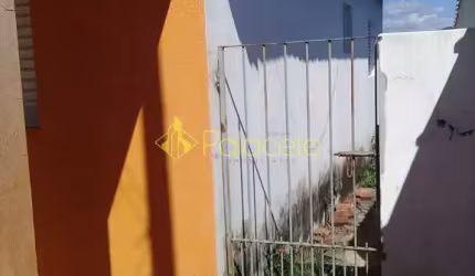 Casa à venda 2 Quartos, 2 Vagas, 250M², Santa Luzia, Guaratinguetá - SP