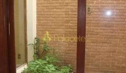 Casa à venda 3 Quartos, 1 Suite, 1 Vaga, Jardim Cristina, Pindamonhangaba - SP