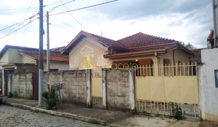Casa à venda 4 Quartos, 5 Vagas, 312M², Centro, Pindamonhangaba - SP