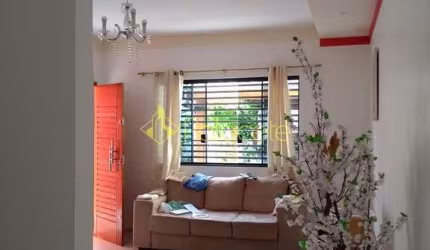 Casa à venda 3 Quartos, 1 Suite, 2 Vagas, 132M², Mantiqueira, Pindamonhangaba - SP