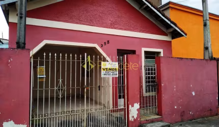 Casa à venda 2 Quartos, 1 Vaga, 147M², Centro, Pindamonhangaba - SP