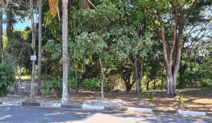 Casa à venda 3 Quartos, 1 Suite, 3 Vagas, 250M², Conjunto Habitacional Terra dos Ipês I (Norte), Pi