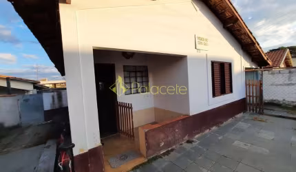 Casa à venda 4 Quartos, 1 Suite, 1 Vaga, 370M², Jardim Cristina, Pindamonhangaba - SP