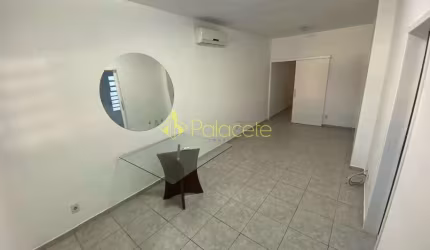 Casa com 3 Dormitórios, Suíte, Armários Planejados, Ar Condicionado e Amplo Espaço Externo em Condo