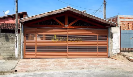 Casa à venda 3 Quartos, 4 Vagas, 175M², Vila Rica, Pindamonhangaba - SP