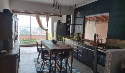 Casa à venda 2 Quartos, 1 Vaga, 210M², Morada dos Nobres, Taubaté - SP
