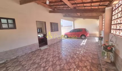 Casa à venda 3 Quartos, 1 Suite, 4 Vagas, 379.61M², Pedro Leme, Roseira - SP