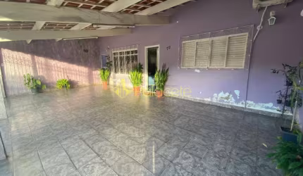 Casa à venda 3 Quartos, 1 Suite, 3 Vagas, 250M², Flor do Vale, Tremembé - SP
