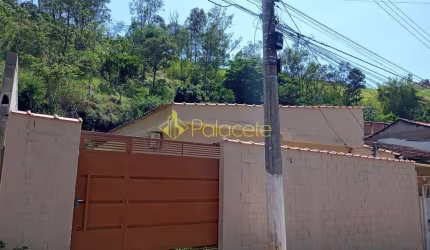 Casa à venda 3 Quartos, 6 Vagas, Santa Rita, Aparecida - SP