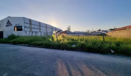Terreno à venda 750M², Residencial Comercial Cidade Vista Alegre, Pindamonhangaba - SP