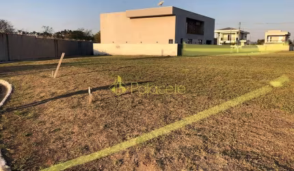 Terreno à venda 348.61M², Centro, Potim - SP | Condomínio Residencial Califórnia