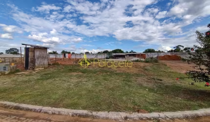Terreno à venda 409M², Abaete, Taubaté - SP | Condomínio Lilian Schneider