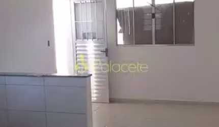 Casa à venda 2 Quartos, 2 Vagas, 125M², Conjunto Residencial Araretama, Pindamonhangaba - SP