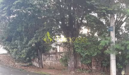 Casa à venda 2 Quartos, 4 Vagas, 307M², Jardim Princesa, Pindamonhangaba - SP