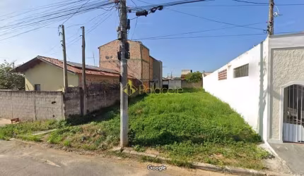 Terreno Residencial de 250 m² com Possibilidade de Desmembramento em Dois Lotes de 125 m², Topograf
