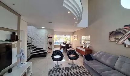 Casa à venda 3 Quartos, 1 Suite, 2 Vagas, 250M², Jardim Independência, Taubaté - SP |  Residencial