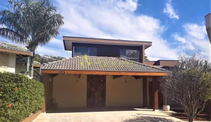 Casa à venda 3 Quartos, 1 Suite, 4 Vagas, 373.13M², Parque São Luís, Taubaté - SP | Residencial Jat