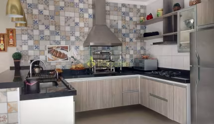 Casa à venda 1 Quarto, 1 Suite, 4 Vagas, 300M², Residencial Novo Horizonte, Taubaté - SP | Residenc