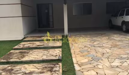 Casa à venda 4 Quartos, 1 Suite, 4 Vagas, 420M², Condomínio Real Ville, Pindamonhangaba - SP | Cond