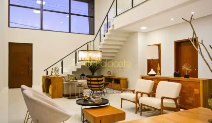 Casa à venda 4 Quartos, 1 Suite, 4 Vagas, 245M², Jardim Baronesa, Taubaté - SP | Condomínio Colinas