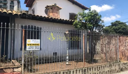 Sobrado de Esquina com 368,50m² no Centro de Pinda – Ótima Oportunidade para Residência ou Comércio