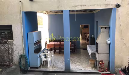Casa à venda 3 Quartos, 1 Suite, 5 Vagas, 391.5M², Centro, Aparecida - SP