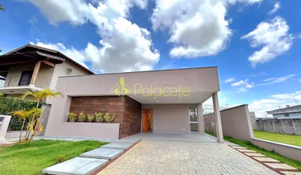 Casa à venda 3 Quartos, 1 Suite, 4 Vagas, 420M², Mombaça, Pindamonhangaba - SP | Condominio Village