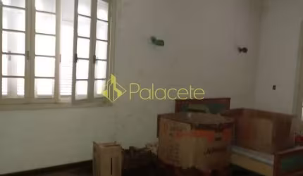 Casa à venda 7 Quartos, 3 Vagas, Centro, Guaratinguetá - SP