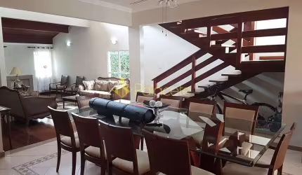 Casa à venda 3 Quartos, 3 Suites, 4 Vagas, 650M², Socorro, Pindamonhangaba - SP | COLONIAL VILLAGE
