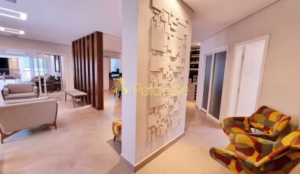 Casa à venda 4 Quartos, 3 Suites, 2 Vagas, 1400M², Socorro, Pindamonhangaba - SP | COLONIAL VILLAGE