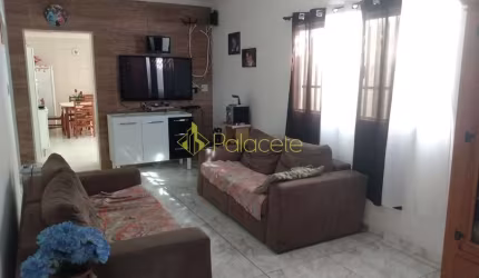 Casa à venda 3 Quartos, 1 Suite, 2 Vagas, 250M², Bosque, Pindamonhangaba - SP
