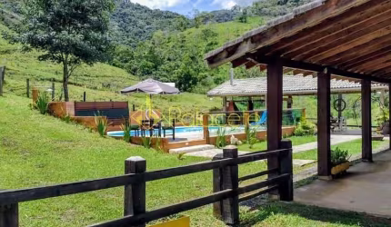 Chácara à venda 3 Quartos, 1 Suite, 139000M², Centro, Monteiro Lobato - SP