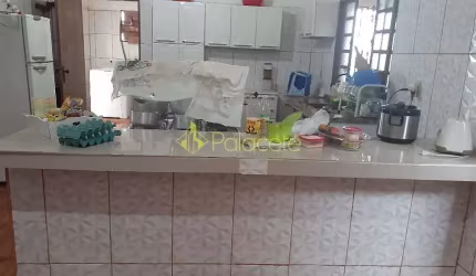 Chácara à venda 2 Quartos, 10 Vagas, 1260M², Goiabal, Pindamonhangaba - SP
